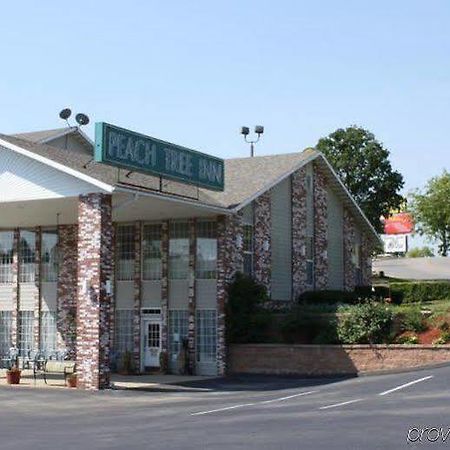 Peach Tree Inn ブランソン エクステリア 写真