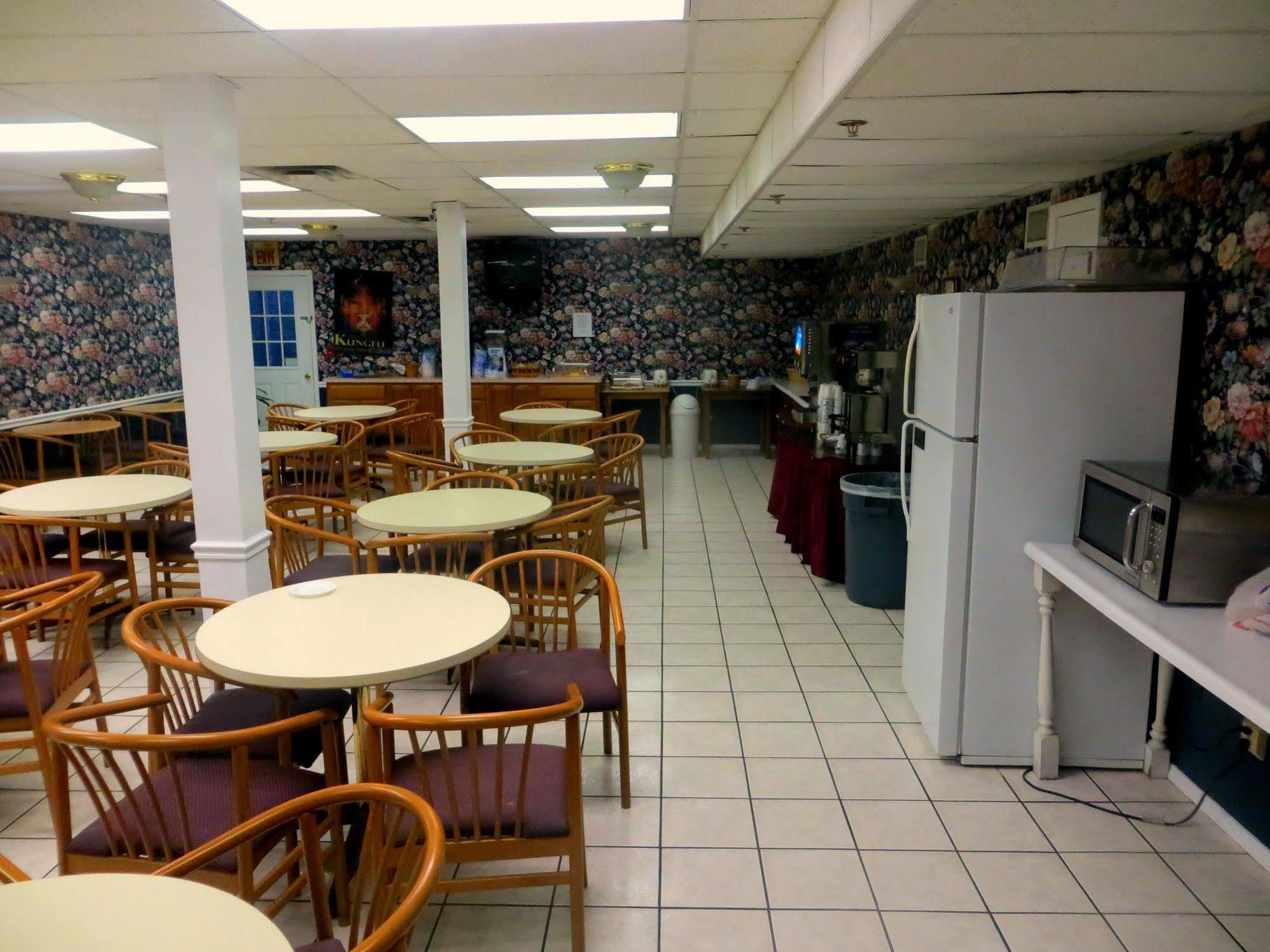 Peach Tree Inn ブランソン エクステリア 写真
