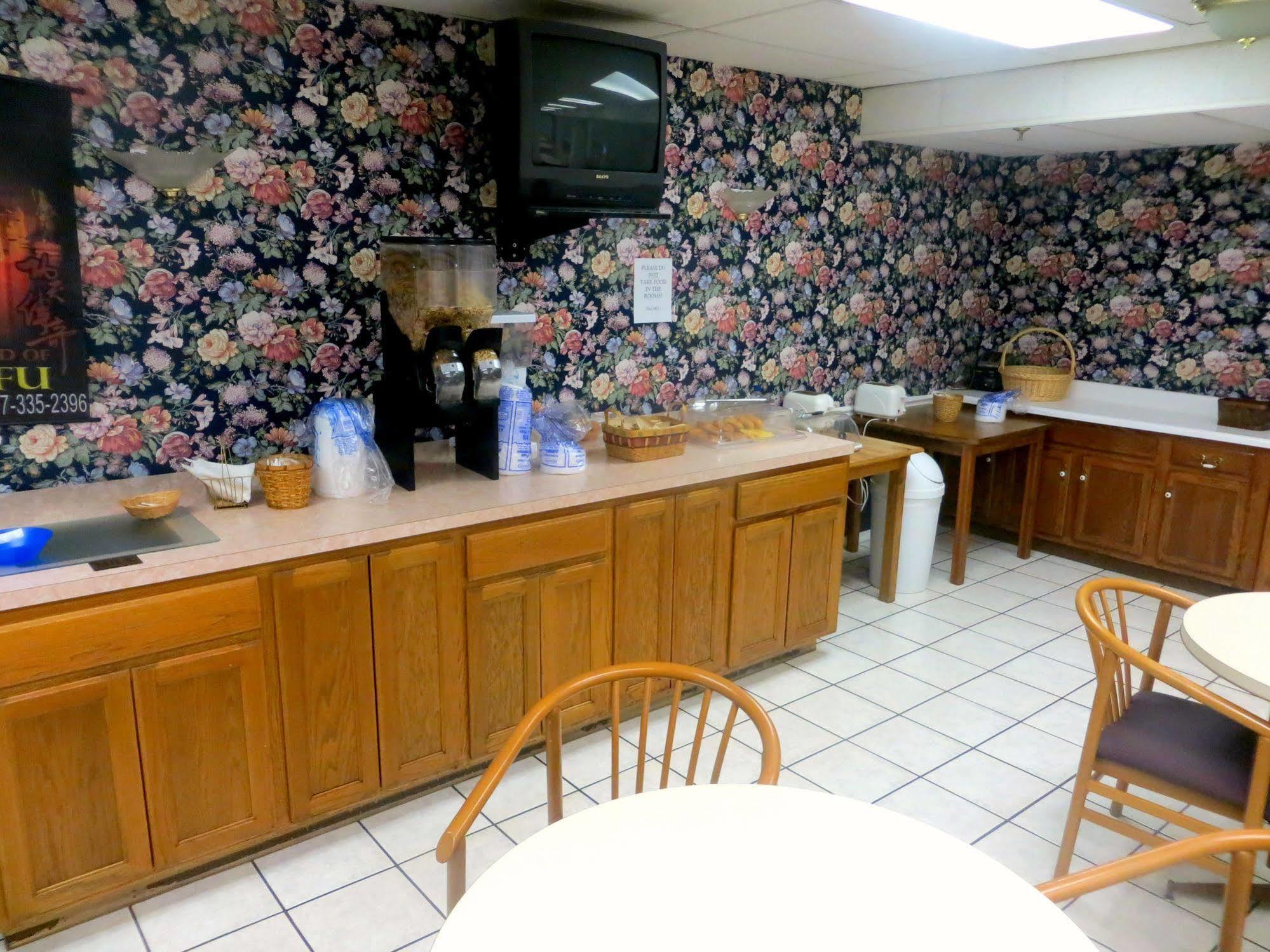 Peach Tree Inn ブランソン エクステリア 写真